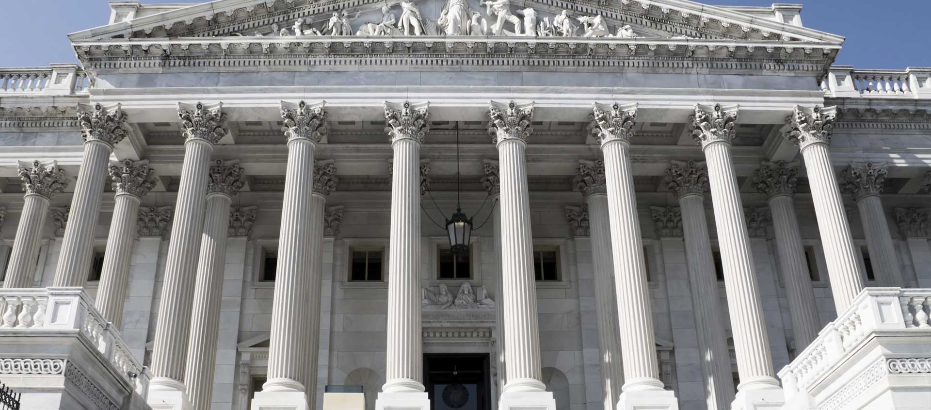 Наложение обеспечительных мер в арбитражном суде в Промышленной